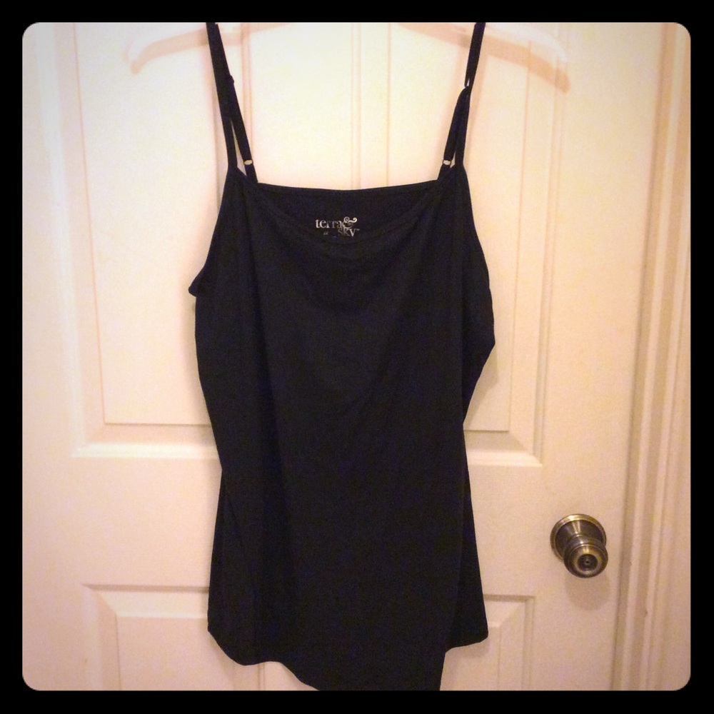 New Terra & Sky plus size black strap tanks